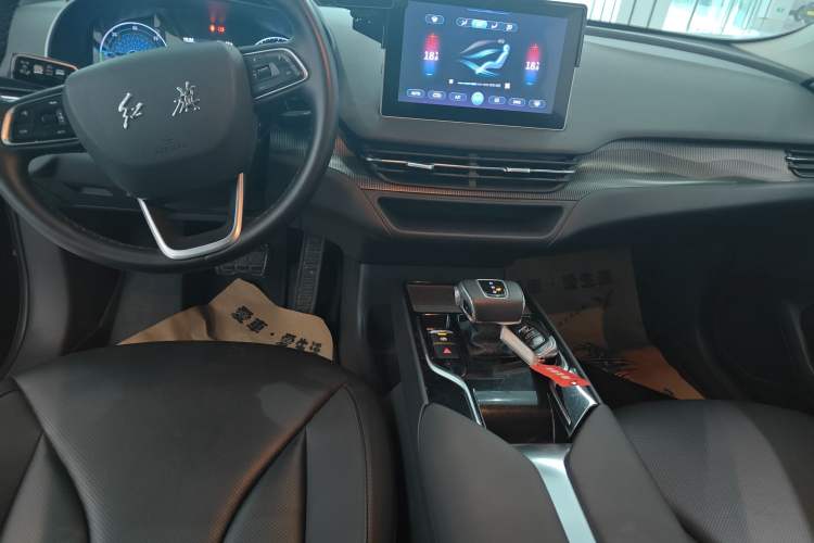 Used Hongqi E-QM5 2022 431 km Charge & Enjoy Edition
