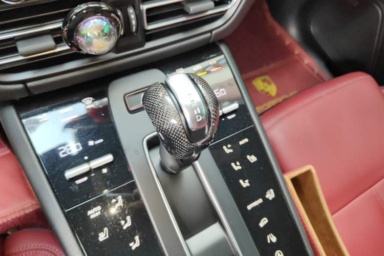 Used Porsche Macan 2022 Macan 2.0T Gear Lever