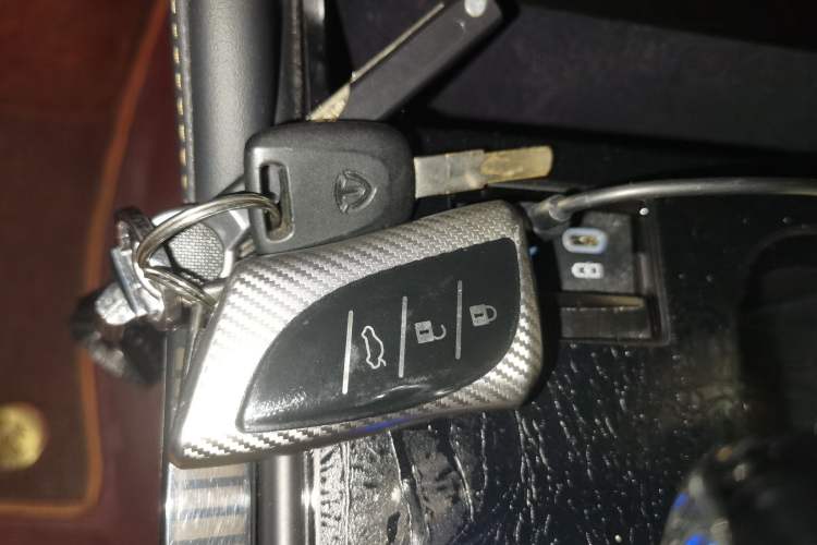 Used Lexus ES 2022 300h Excellence Edition