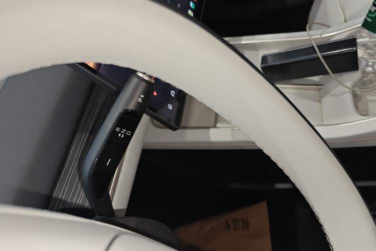 Used ONVO L60 2024 60 kWh Rear-Drive Version
