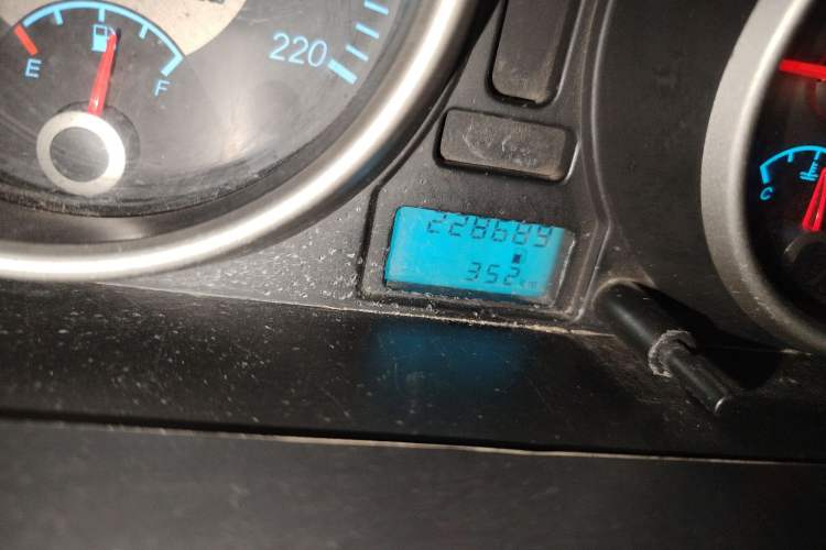 Used Buick Excelle 2015 1.5L Manual Classic Trim
