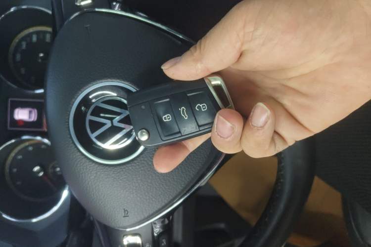 Used Volkswagen Tiguan L 2021 330TSI Automatic Two-Wheel Drive Smart Edition Interior 1