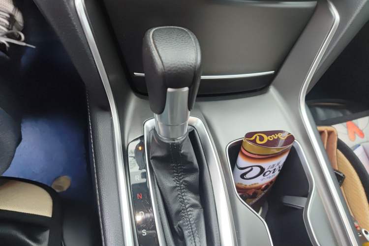 Used Honda Accord 2018 260TURBO Luxury Edition China V Emission Standard Gear Lever