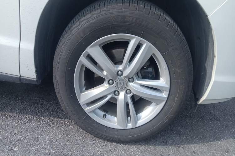 Used Acura RDX  Right Front Wheel Hub