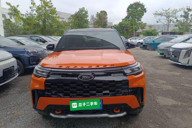 Used Ford Explorer 2024 2.3T EcoBoost Kunlun Peak Edition 7-Seater Front