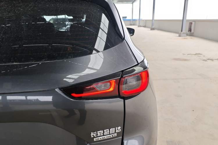 Used Mazda CX-5 2024 2.0L Automatic Two-Wheel Drive Zhiya Pro Right Rear Taillight