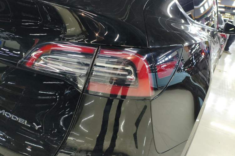 Used Tesla Model Y 2024 Rear-Wheel-Drive Version Exterior 3