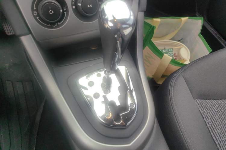 Used Peugeot 408 2011 1.6L Automatic Comfort Edition
