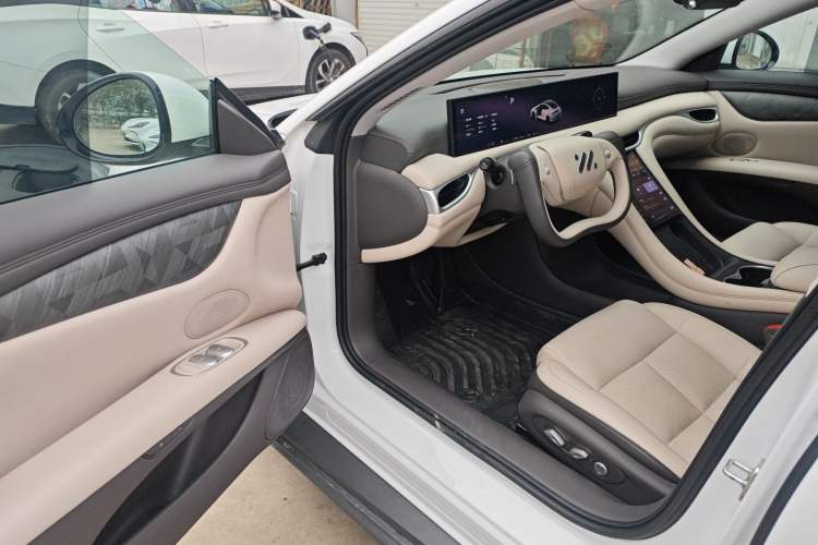 Used IM L6 2024 Max Standard Edition Driver Seat