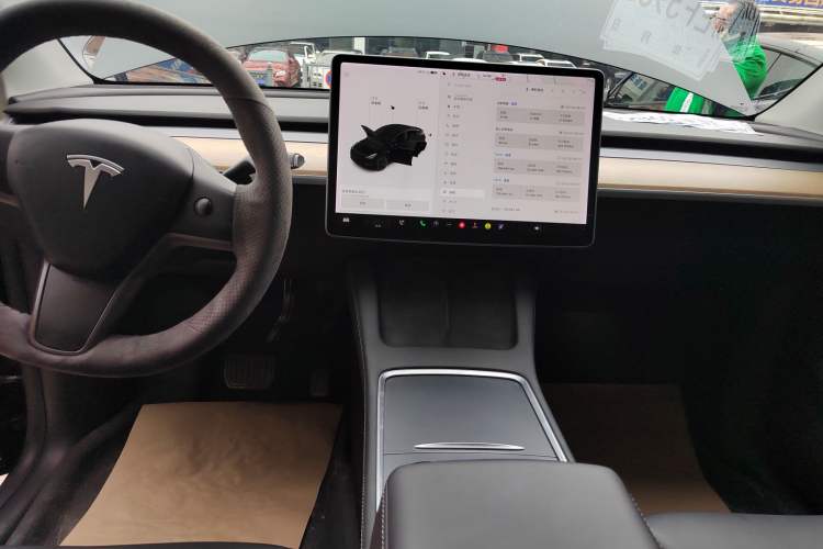 Used Tesla Model Y 2021 Long-Range All-Wheel-Drive Version