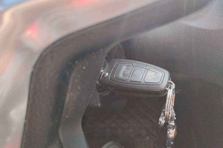 Used Ford Focus 2012 Hatchback 2.0L Automatic Luxury Sport Model
