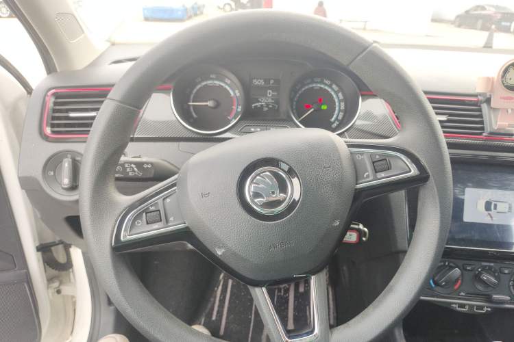 Used Skoda Rapid Spaceback 2020 1.5L Automatic Comfort Edition
