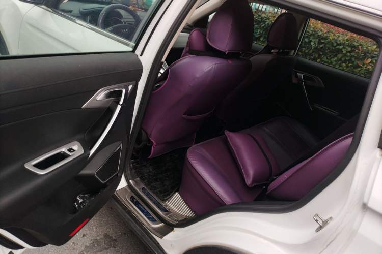 Used Geely Auto Emgrand X7 Sport 2016 1.8TD Automatic ZhiShang Model