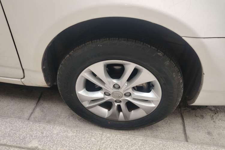 Used BYD F3 2015 Energy-Saving Edition 1.5L Manual Luxury Model