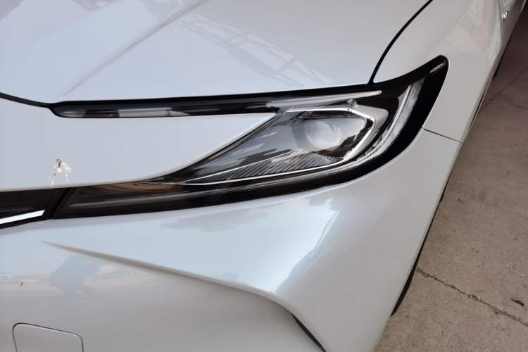 Used Toyota Camry 2024 Dual-Motor 2.0 HGVP Luxury Edition