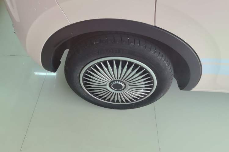 Used Wuling Bingo 2023 410 km Lingxi Deluxe Edition
