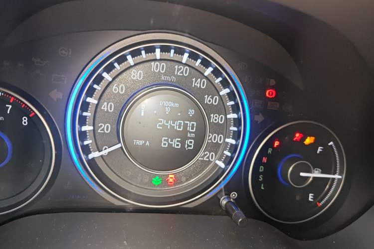 Used Honda Crider 2016 1.8L CVT Luxury Edition
