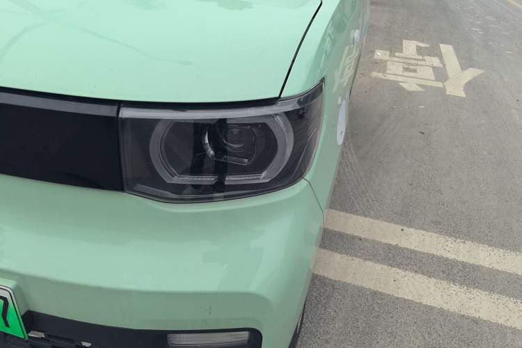 Used Wuling Hongguang MINIEV 2021 Macaron Premium Model – Lithium-NMC Left Front Headlight