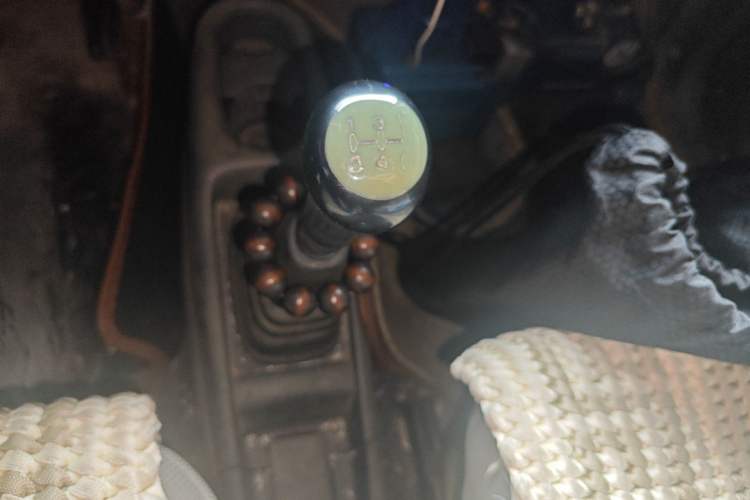 Used Suzuki Wagon R 2013 Venture Edition 1.0L Manual Economy Model Gear Lever