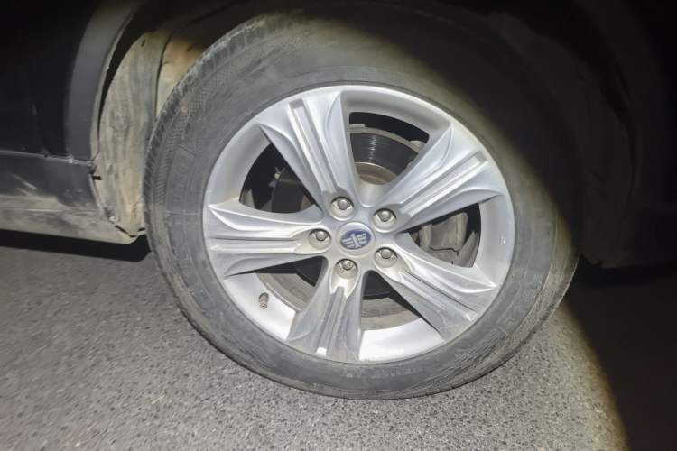 Used Bestune X80 2015 2.0L Automatic Comfort Anniversary Edition
