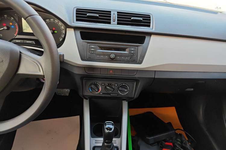 Used Skoda Fabia 2015 1.4L Automatic Front-Drive Model