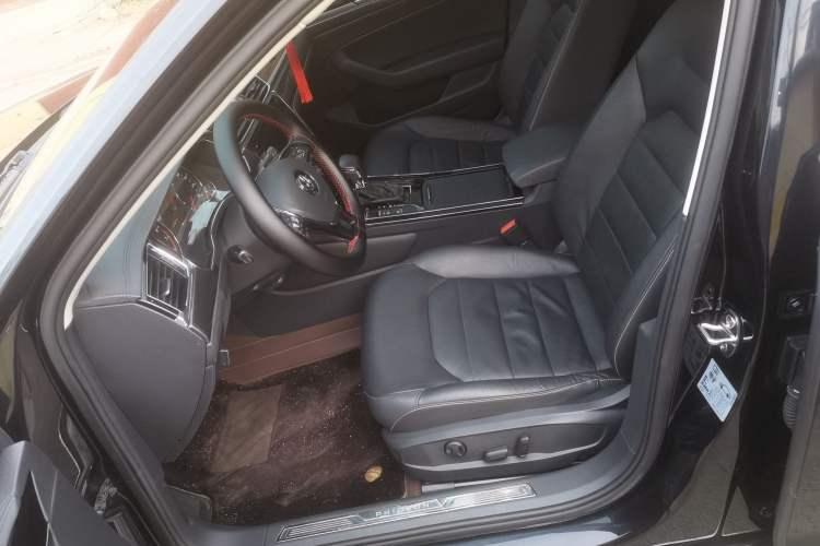 Used Volkswagen Phideon 2018 Revised Version 380TSI Two-Wheel Drive Business Edition
