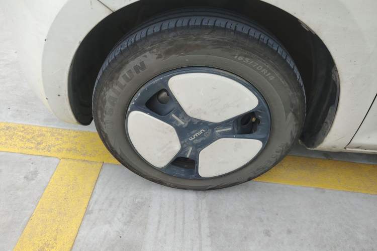 Used CHANGAN NEVO Lumin 2022 210km Sweet Edition Exterior 4