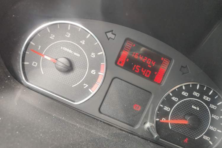 Used Wuling Hongguang V 2019 1.5L Jingqu Version China VI LAR