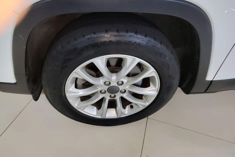 Used Jeep Cherokee 2019 2.0T Two-Wheel Drive Smart Enjoyment Version China V

