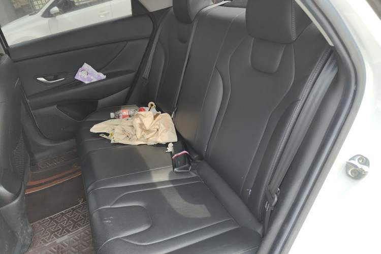 Used Hyundai Elantra 2021 1.5L CVT LUX Prestige Edition Left Rear Seat