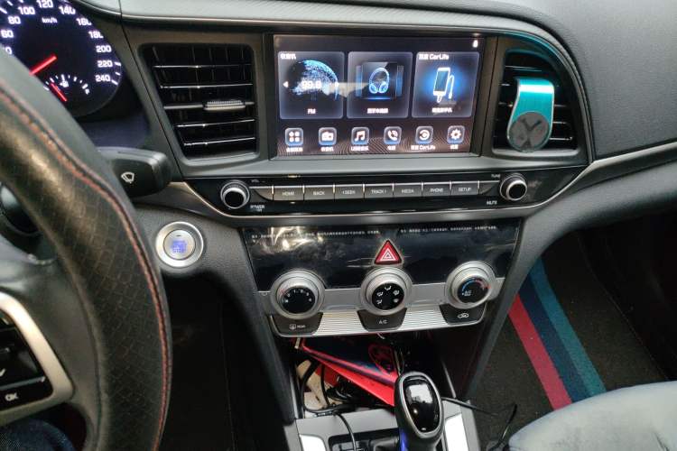 Used Hyundai Elantra (6th Generation / Lingdong) 2019 1.5L CVT Smart & Luxurious Trim
