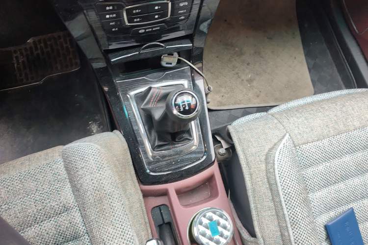 Used BYD Surui 2015 Revised Version 1.5L Manual Luxury Edition