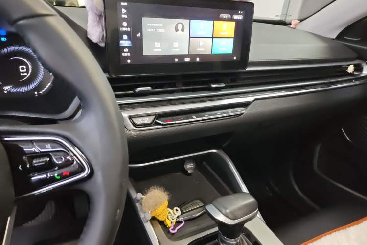 Used Geely Auto Emgrand 2022 4th Generation 1.5L CVT Luxury Model Audio And AC Panel