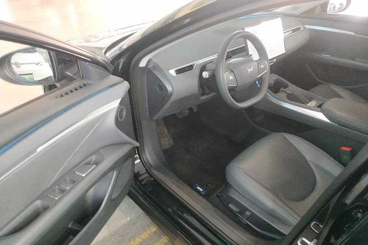 Used XPeng MONA M03 2024 620 with Ultra-Long Range Driver Seat