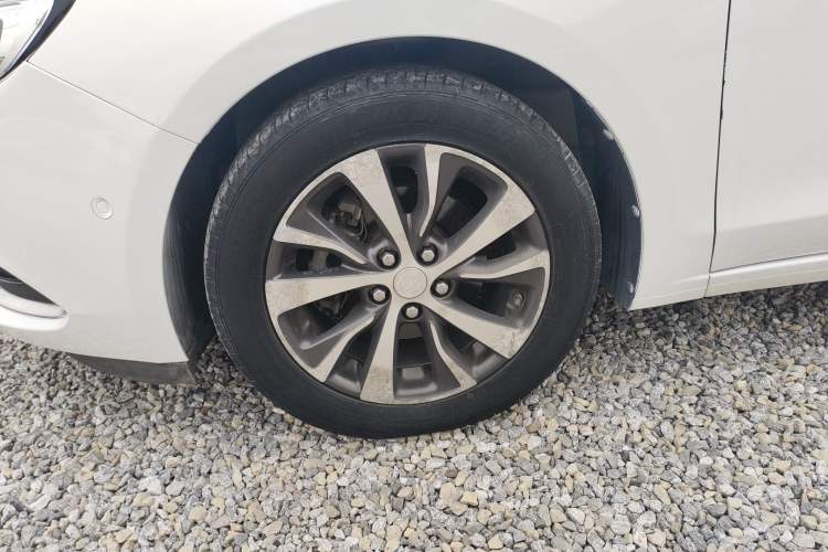 Used Buick Excelle GX 2018 18T Automatic Elite Model
