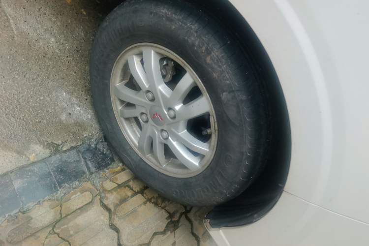 Used Wuling Hongguang 2019 1.5L S Standard Version China VI LAR
