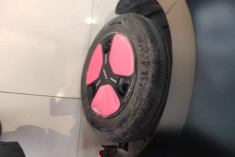 Used CHANGAN NEVO Lumin 2022 210km Sweet Edition Right Rear Wheel Hub