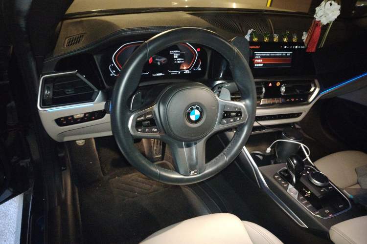 Used BMW 4 Series 2021 Restyled 425i Convertible M Sport Package Steering Wheel