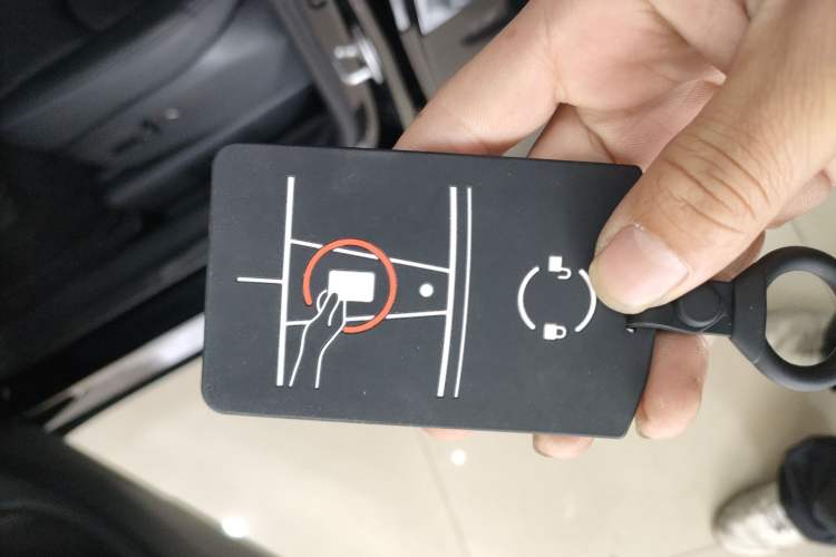 Used Tesla Model Y 2023 Rear-Wheel-Drive Version
