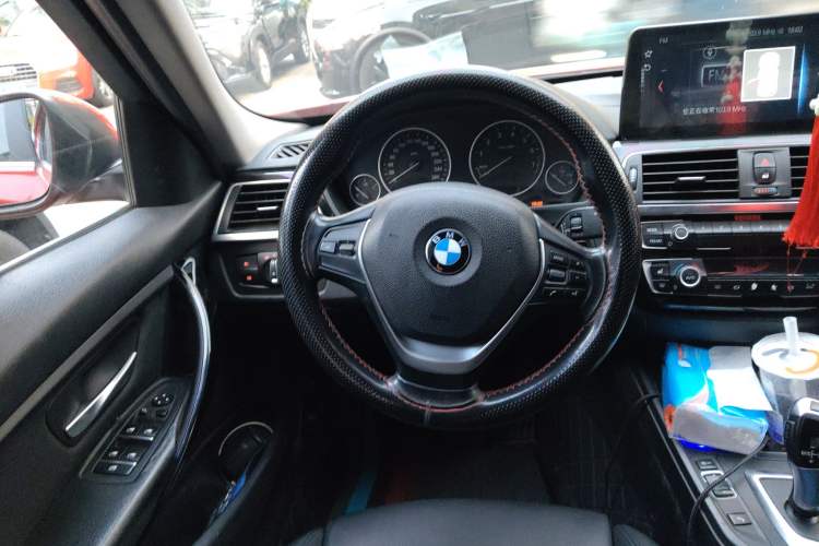 Used BMW 3 Series 2018 320Li Fashion Model
