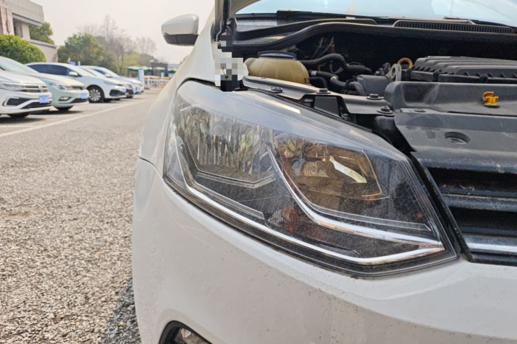 Used Volkswagen Polo 2018 1.5L Automatic Enjoyment Model Right Front Headlight