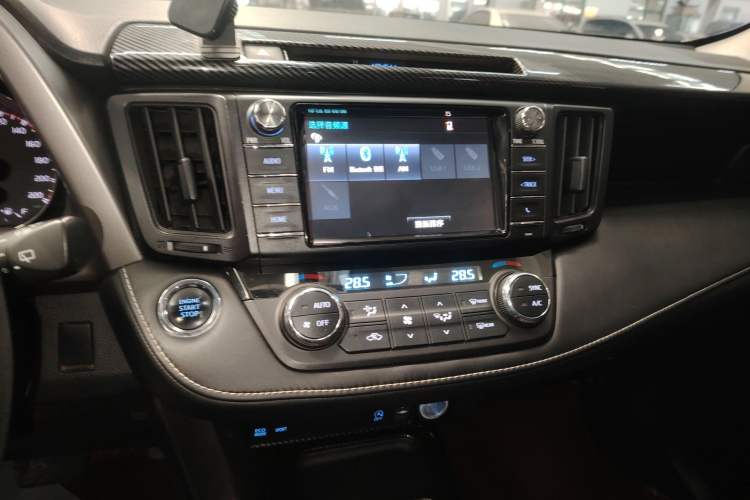 Used Toyota RAV4 2019 2.0L CVT Two-Wheel Drive Fashion X Limited Edition China V Standard