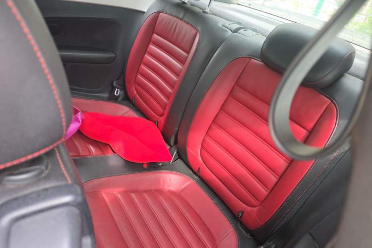 Used Volkswagen Beetle 2013 1.4 TSI Comfort Model