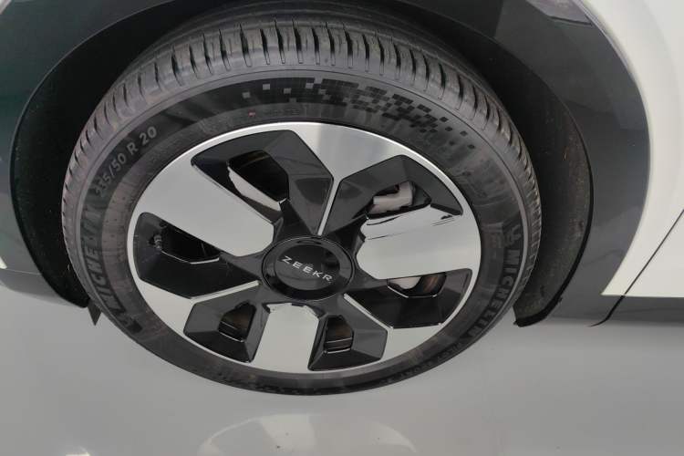 Used Zeekr MIX 2025 Intelligent Driving Version
