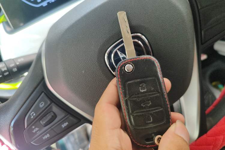 Used CHANGAN OSHAN Benni E-Star 2020 Heartbeat Edition NMC Lithium Vehicle Key