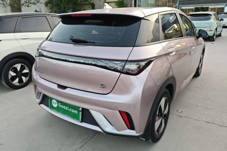 Used BYD Dolphin 2023 420 km Fashion Edition