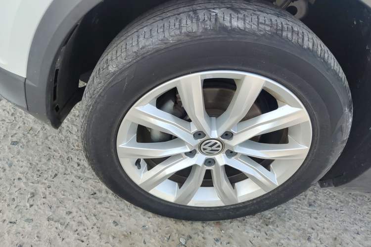 Used Volkswagen T-ROC 2019 230TSI DSG Two-Wheel-Drive Advanced Version China VI Standard
