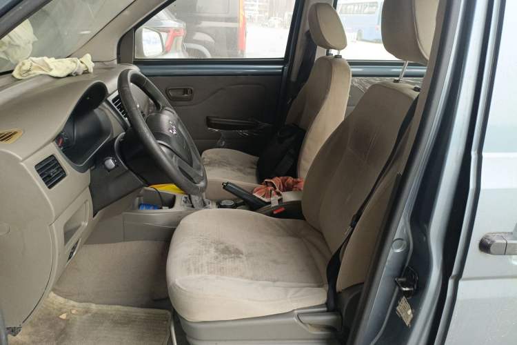 Used Wuling Rongguang V 2016 1.5L Practical Version
