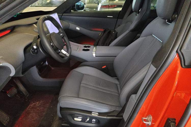 Used Xiaomi Auto YU7 2025 Ultra-Long Range High-Performance All-Wheel-Drive Max Edition
