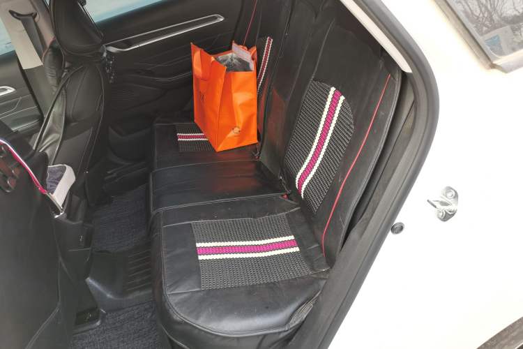 Used Geely Auto Emgrand 2025 4th Generation 1.5L Manual – Dragon Edition